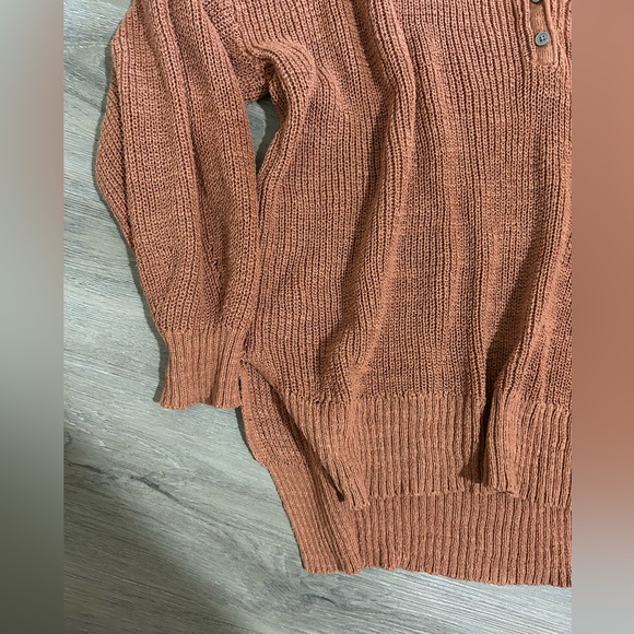 American Eagle Oversized Rust Sweater in Size L/XL - Picture 3 of 9